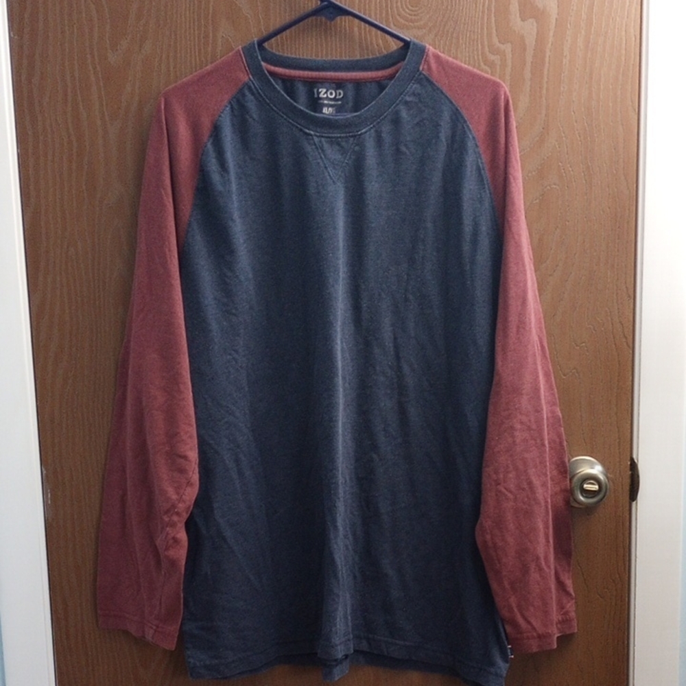 Izod Men's Navy and Maroon Long Sleeve Shirt Size XL